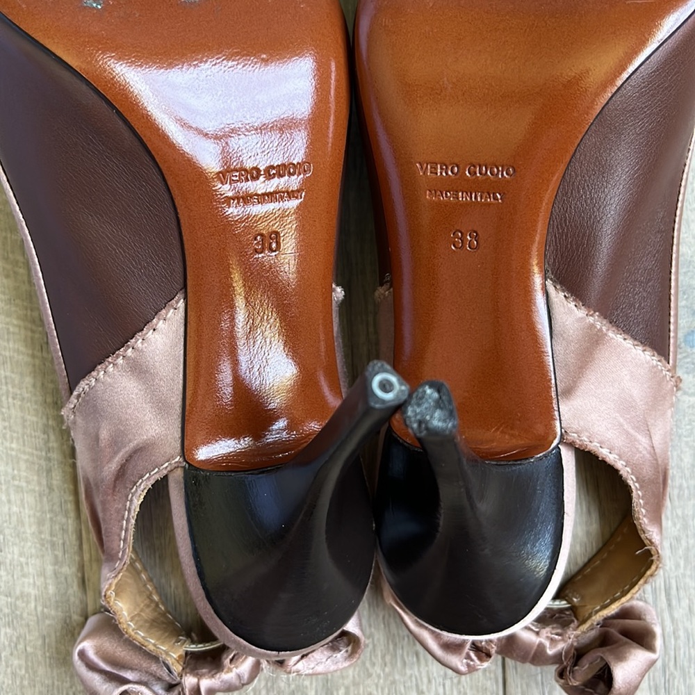 Lanvin Paris Bow Pumps ⭐️ - Picture 9 of 12